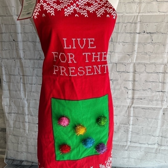 Two’s company pretty ugly Christmas apron NWT - Picture 5 of 15